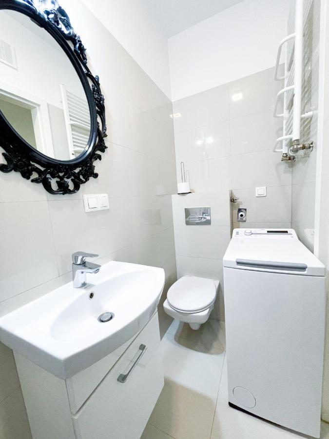 Superapart Tamka Ministudio, Family Friendly Abode Апартаменти *