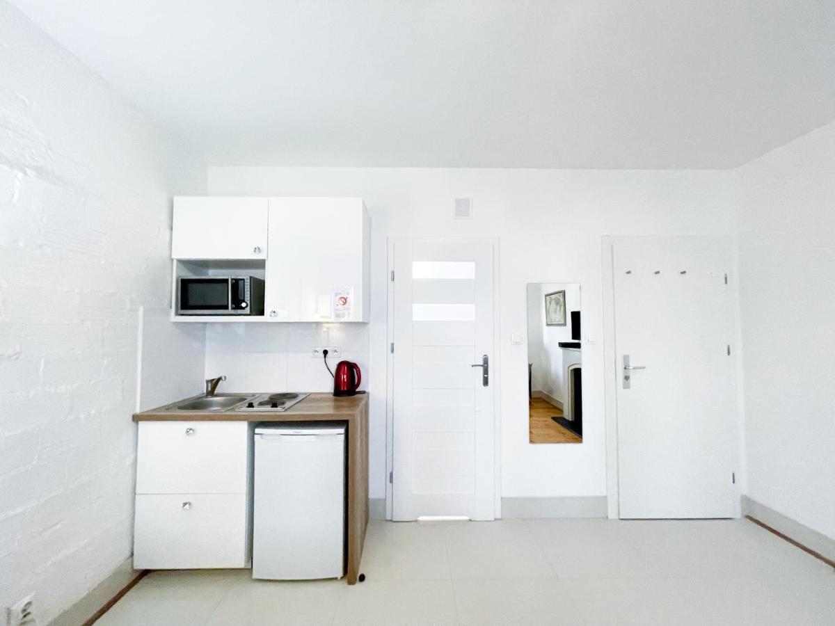 Апартаменти Superapart Tamka Ministudio, Family Friendly Abode