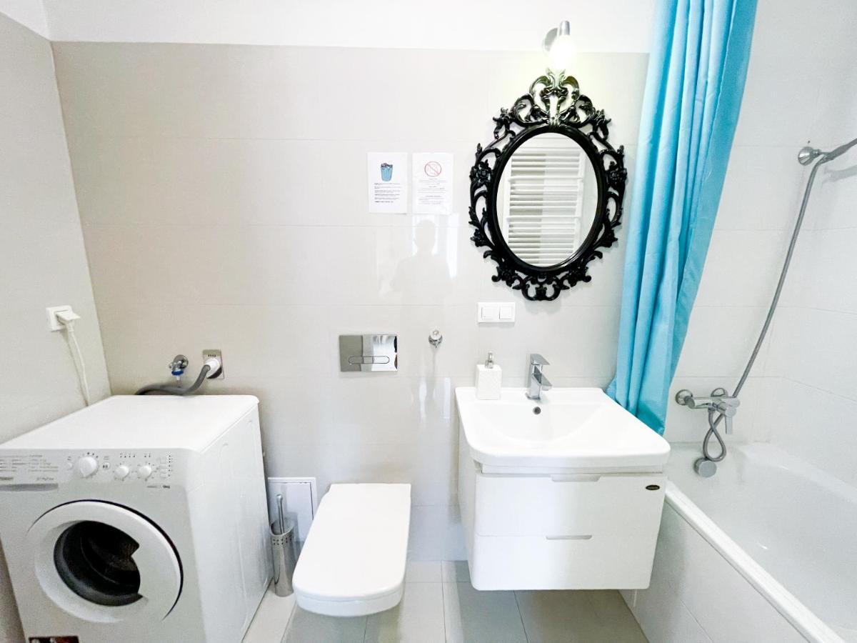 Superapart Tamka Ministudio, Family Friendly Abode Apartment Warsaw