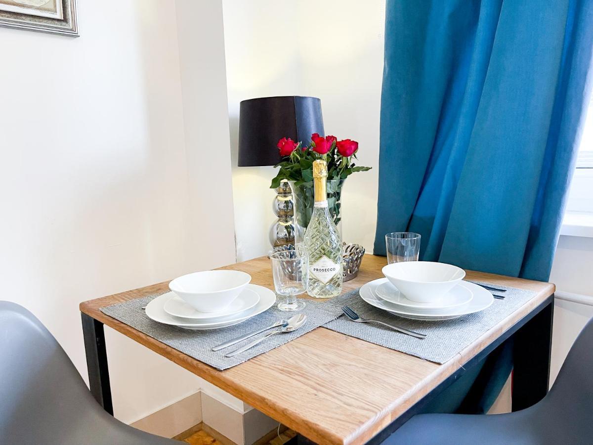 Superapart Tamka Ministudio, Family Friendly Abode Апартаменти Варшава